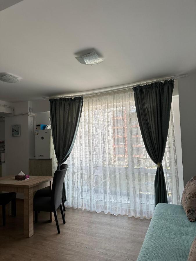 Apartament Adelin นาโวดาริ ภายนอก รูปภาพ
